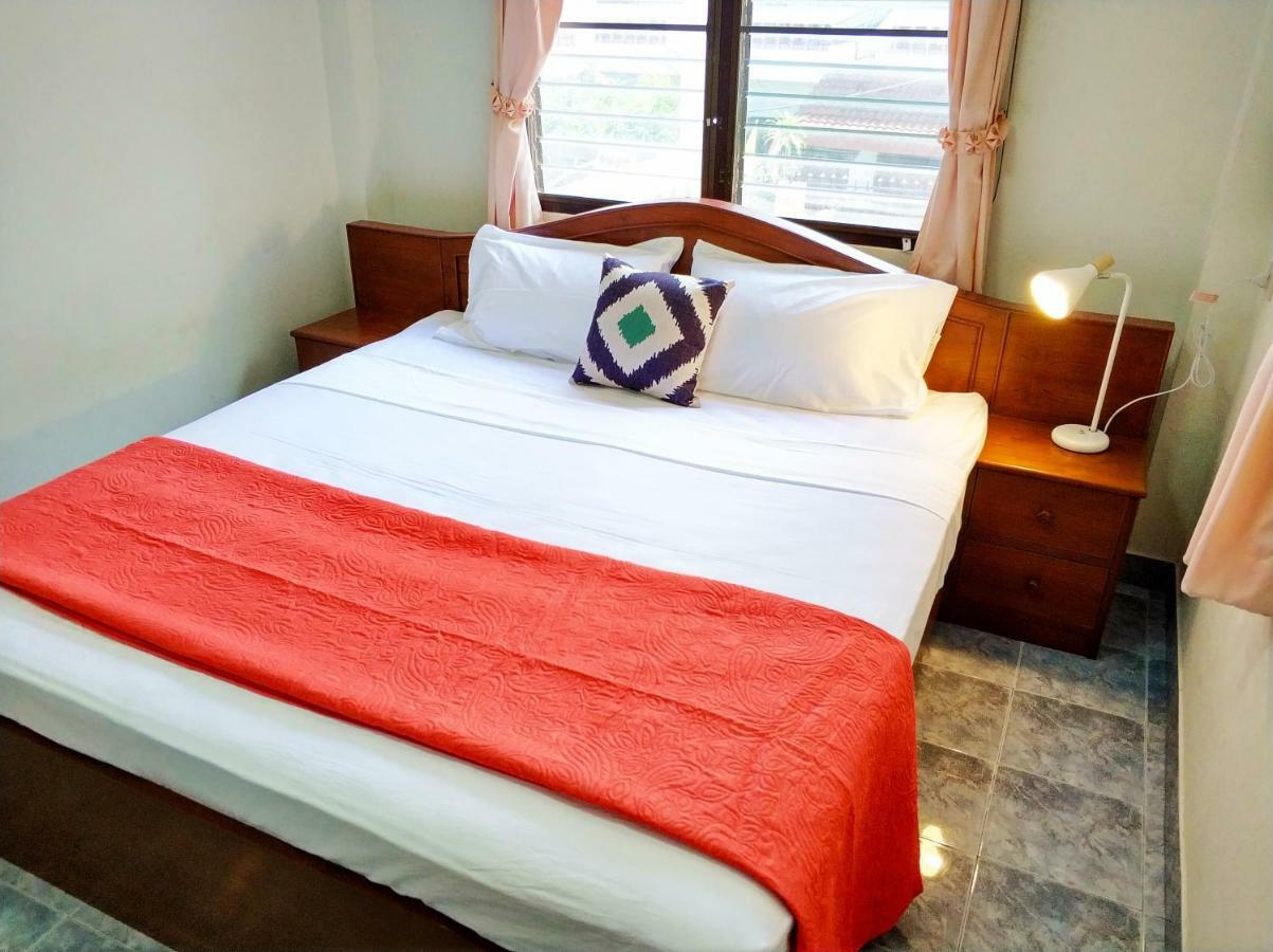 Waree'S Guesthouse Kata-stranden Eksteriør bilde