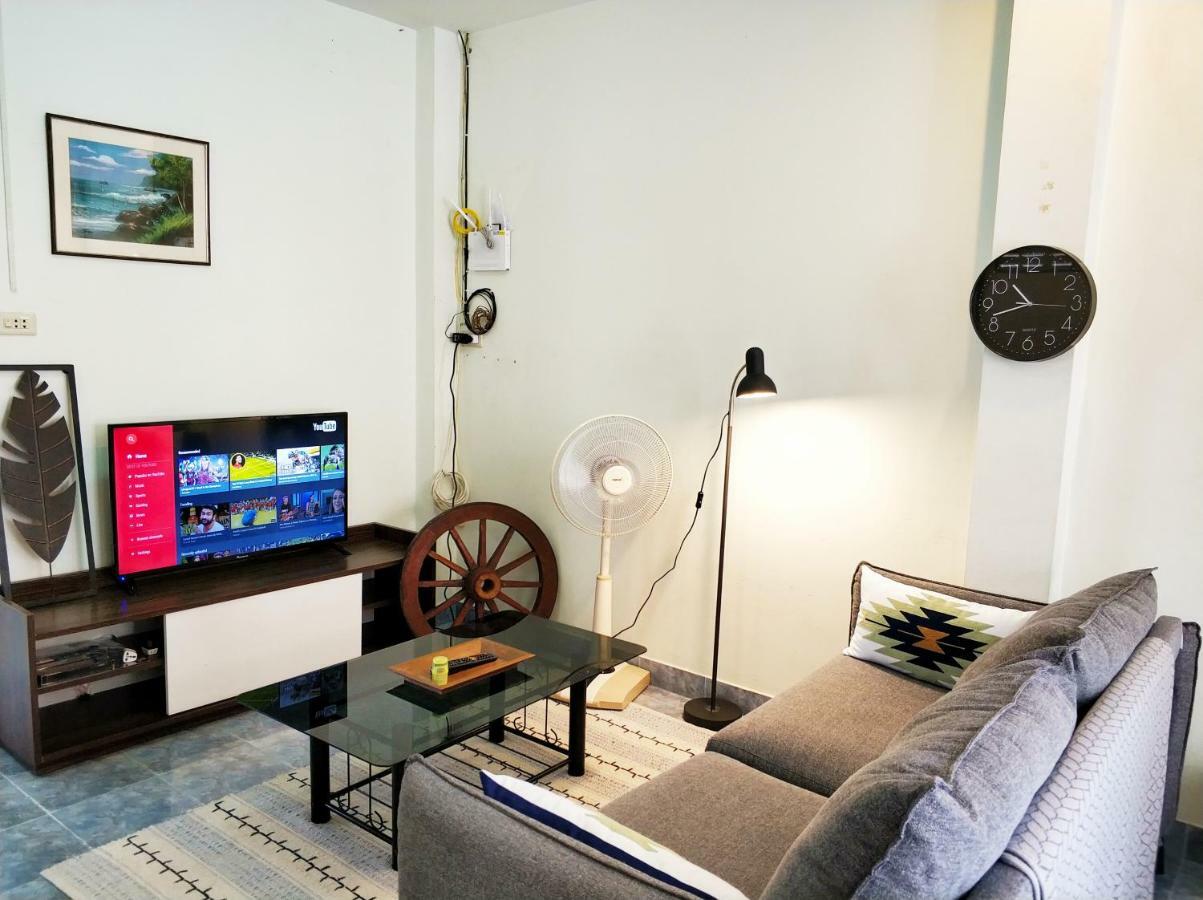 Waree'S Guesthouse Kata-stranden Eksteriør bilde