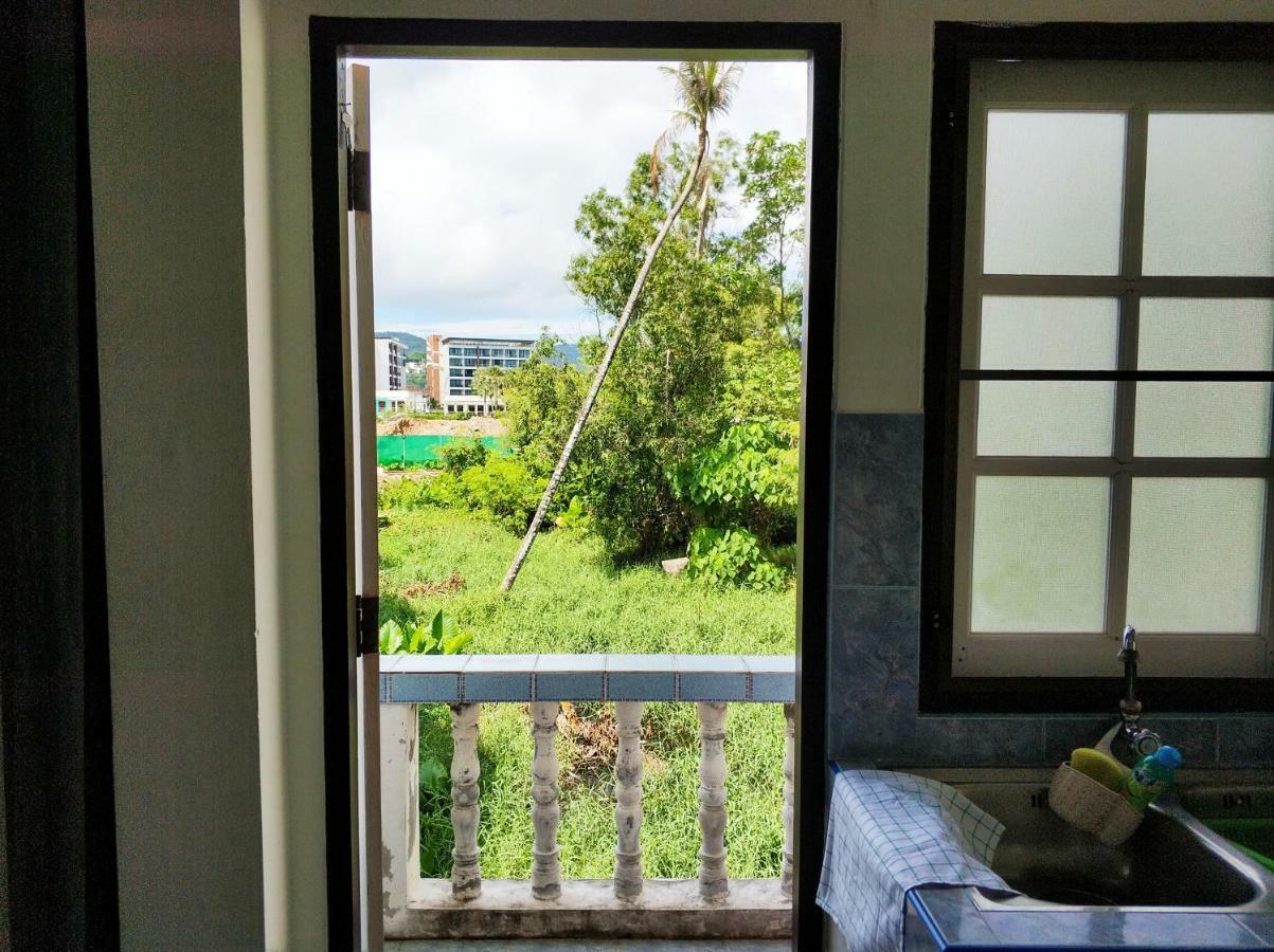 Waree'S Guesthouse Kata-stranden Eksteriør bilde